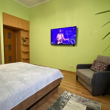 Lublinbnb - Exclusive Family Apartment ------ In The Heart Of Lublin -------------------------------- Bedroom & Living Room & Kitchen Bagian luar foto