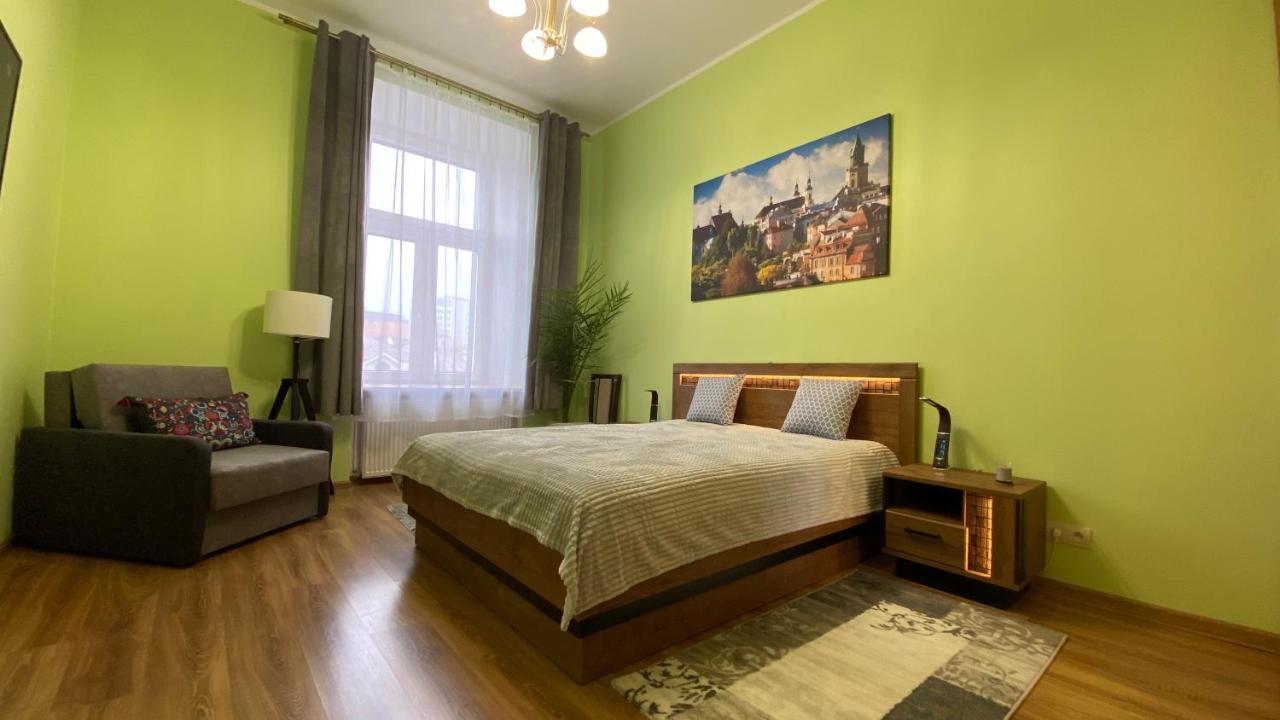 Lublinbnb - Exclusive Family Apartment ------ In The Heart Of Lublin -------------------------------- Bedroom & Living Room & Kitchen Bagian luar foto
