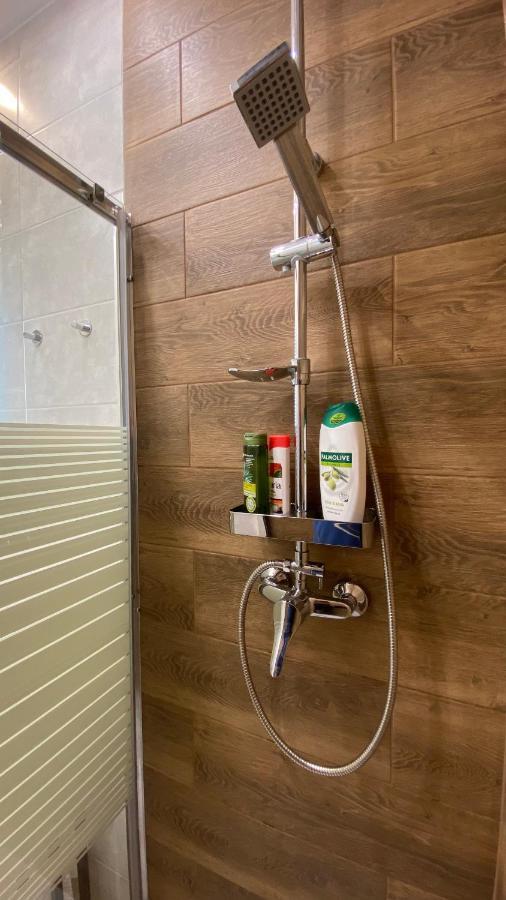 Lublinbnb - Exclusive Family Apartment ------ In The Heart Of Lublin -------------------------------- Bedroom & Living Room & Kitchen Bagian luar foto
